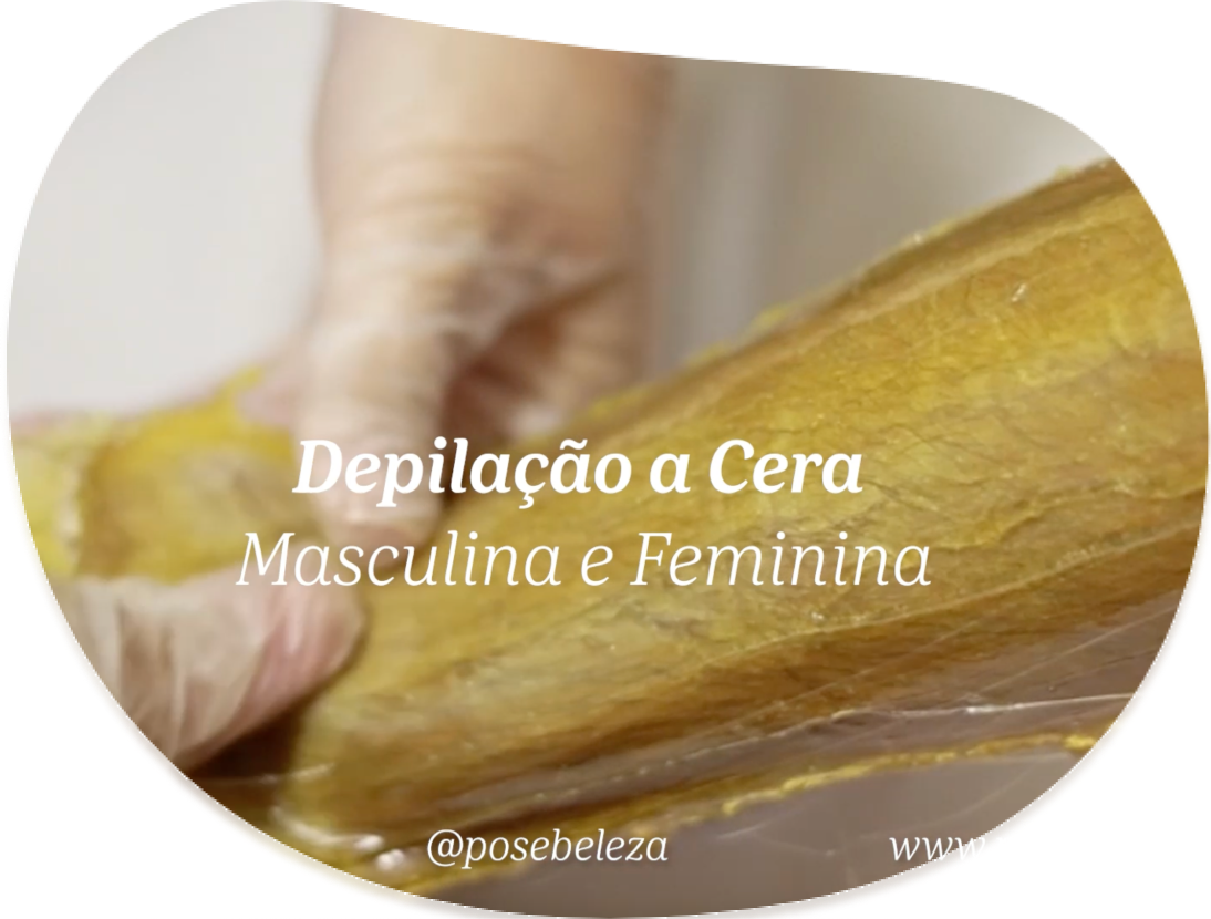 Imagem de uma cliente tendo sua pele depilada em uma sala